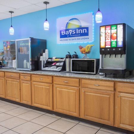 Travelodge By Wyndham Livonia Canton Novi Detroit Area ภายนอก รูปภาพ
