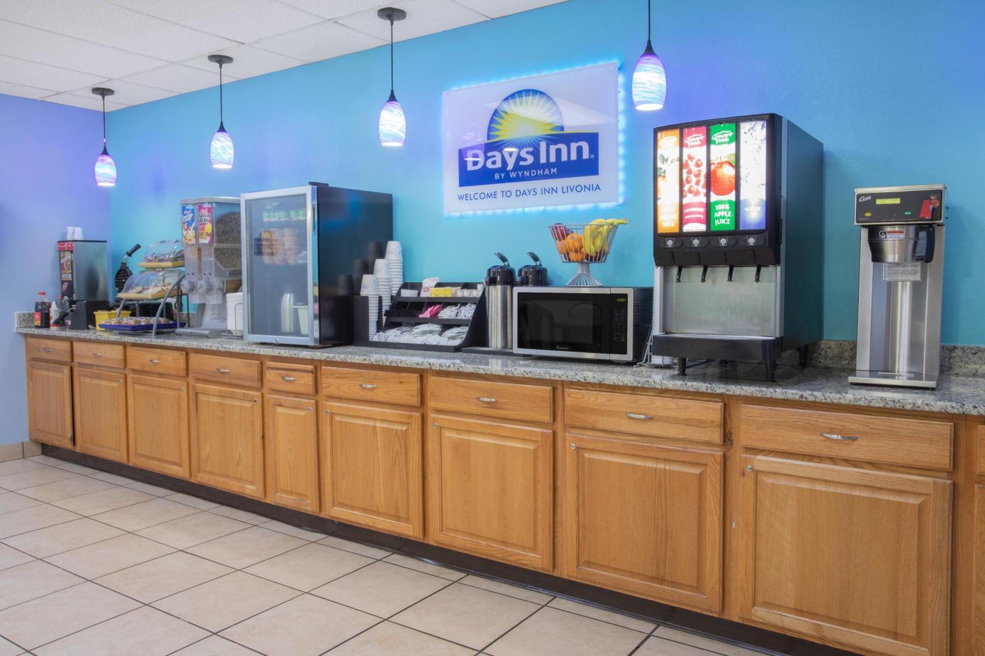Travelodge By Wyndham Livonia Canton Novi Detroit Area ภายนอก รูปภาพ